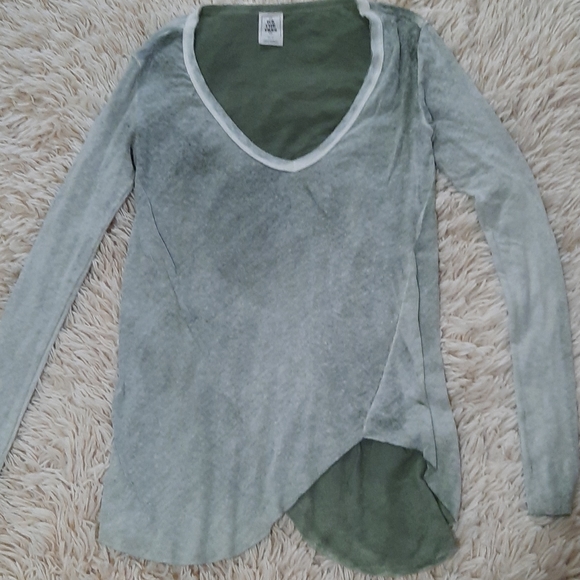 Free People Sale🎯 beach soft sage top - Picture 2 of 7